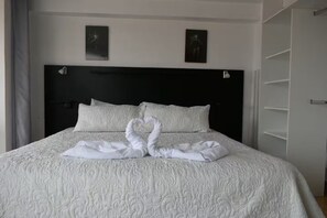 1 bedroom, iron/ironing board, WiFi, bed sheets - Mi Pedacito de Cielo in San Blas (with terrace and 4 minutes away from the main square). (Cusco)