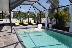 Pool - Newer Built Private Villa Heated Salt Water Pool Beach 10 Min Fenced Yard (Port Charlotte)