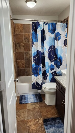 Bathroom - Lovely Two Bedroom house in Conroe with Office & Large Yard (Conroe)