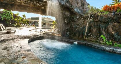 3-bedrooms at Outrigger Kauai Beach Resort. Pool+Waterslide. Beach Front.