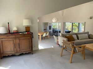Smart TV, ping pong - Large vacation home 15p, swimming pool and sea view of the Sanguinaires Islands (Coti-Chiavari)
