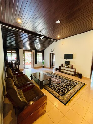 Interior - Wonderful 4-bedroom cottage in Kalpetta for a relaxing getaway (Kalpetta)