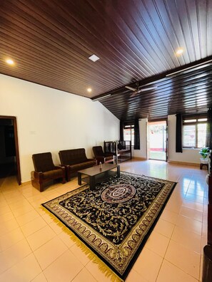 Interior - Wonderful 4-bedroom cottage in Kalpetta for a relaxing getaway (Kalpetta)