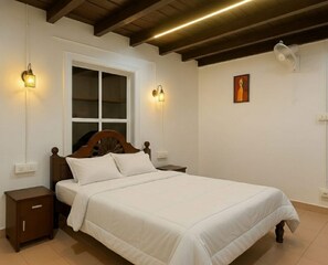 4 bedrooms, iron/ironing board, WiFi