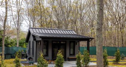 Lovely studio with AC in charming Sag Harbor