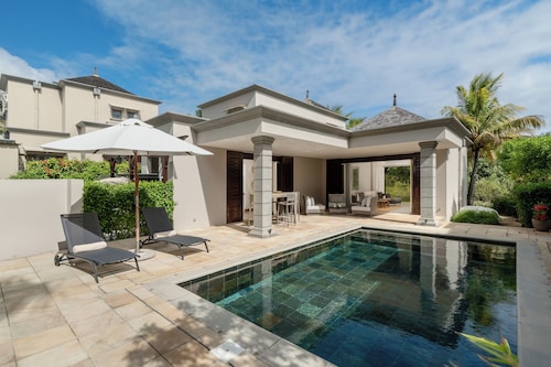 Chic 2-Bedroom Village-Style Villa