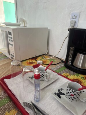 Interior - Pousada simples  (Pinhais)