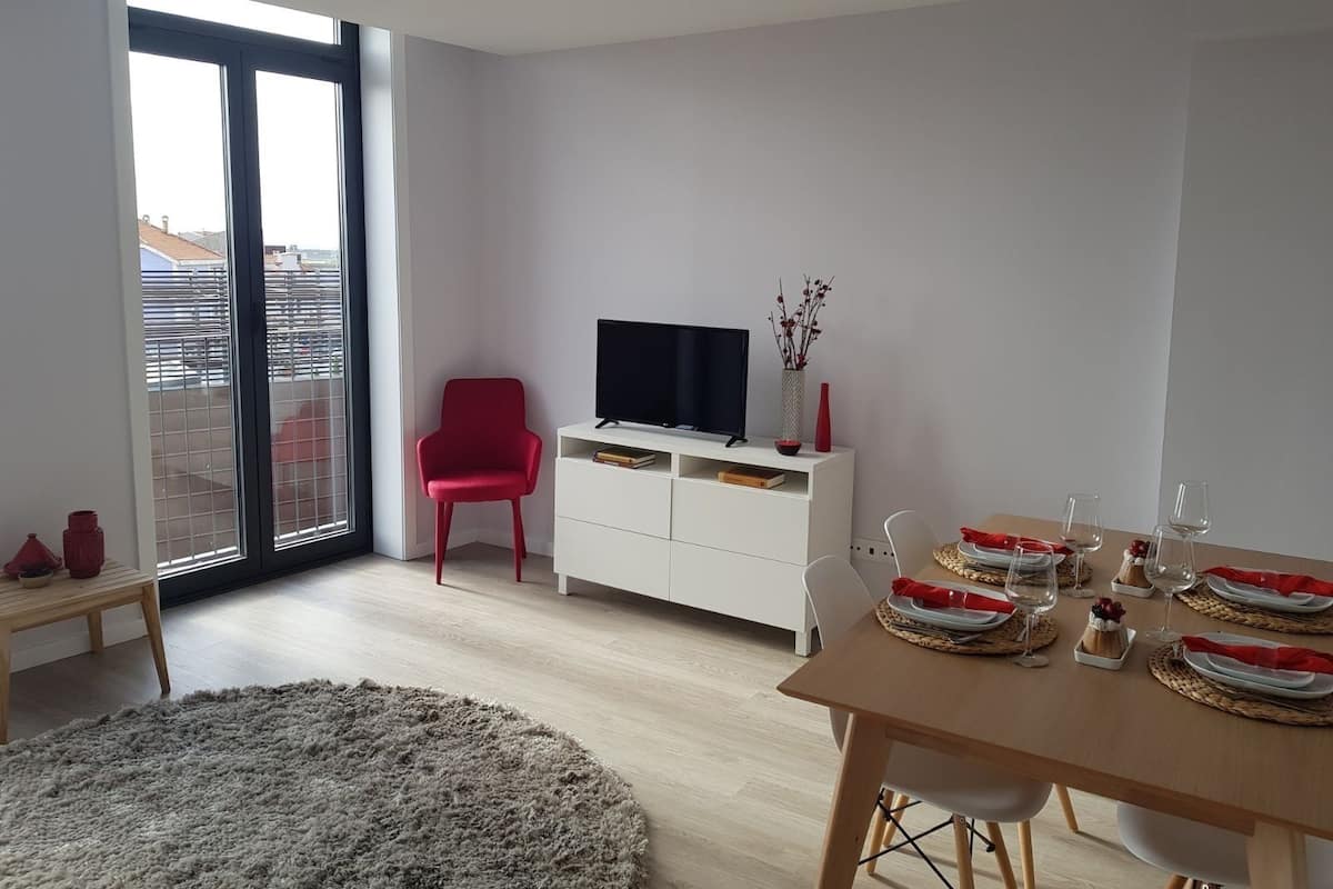 슈피리어 아파트, 시내 전망 | 다이닝