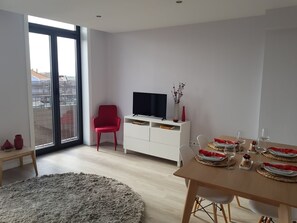 Superior Apartment, City View | Dining -  São Gonçalinho Residence (Aveiro)