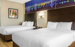 1 chambre, fer et planche à repasser, Wi-Fi gratuit, draps fournis