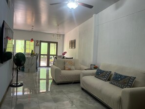 TV - Complete house perfect for relaxing stays (Lourdes, Colon)