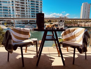 Leilighet – signature, sjøutsikt | Utendørsservering