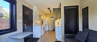 Trout Lake Vancouver Urban Coach House