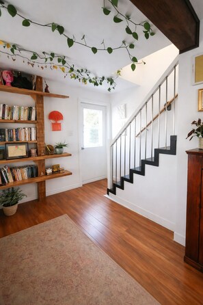 Interior - Le Bic House - St. Moritz Lawrence River & Island Views - Relaxing Nature Escape (Rimouski)