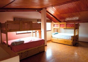 6 habitaciones, wifi gratis, ropa de cama y acceso para silla de ruedas 