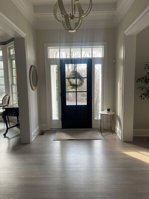 Interior - Gorgeous, Refined 6-Bedroom Home in Sought After Franklin Park in Mclean (McLean)