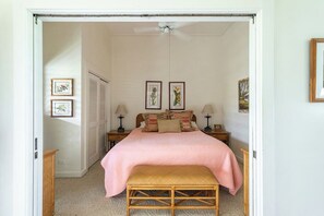 1 dormitorio, tabla de planchar con plancha, wifi gratis y ropa de cama