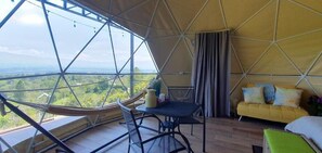Lều Deluxe, quang cảnh núi | Nội thất