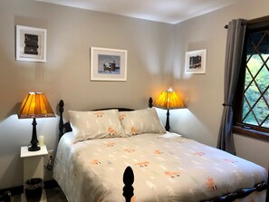 Room - 4-Bedroom Chalet in Plymouth, Vt. Central to Killington, Woodstock, and Okemo! (Plymouth)