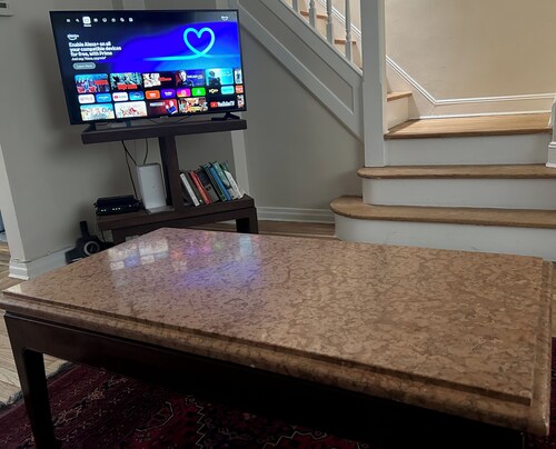 Astoria Cozy Townhouse 10 min to Manhattan