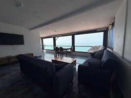Cobertura família | Cofres nos quartos, quartos à prova de som, Wi-Fi de cortesia