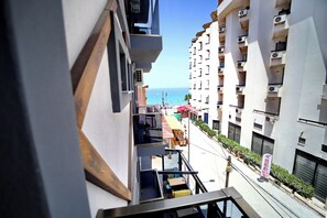 Classic-Doppelzimmer, Meerblick | Unterkunftsgelände