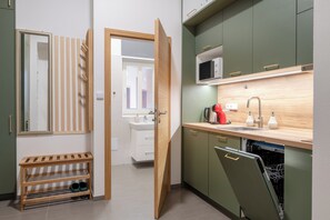 Private kitchen - Perfect 1-bedroom apartment in the heart of Hlavní město Praha (Hlavní město Praha)