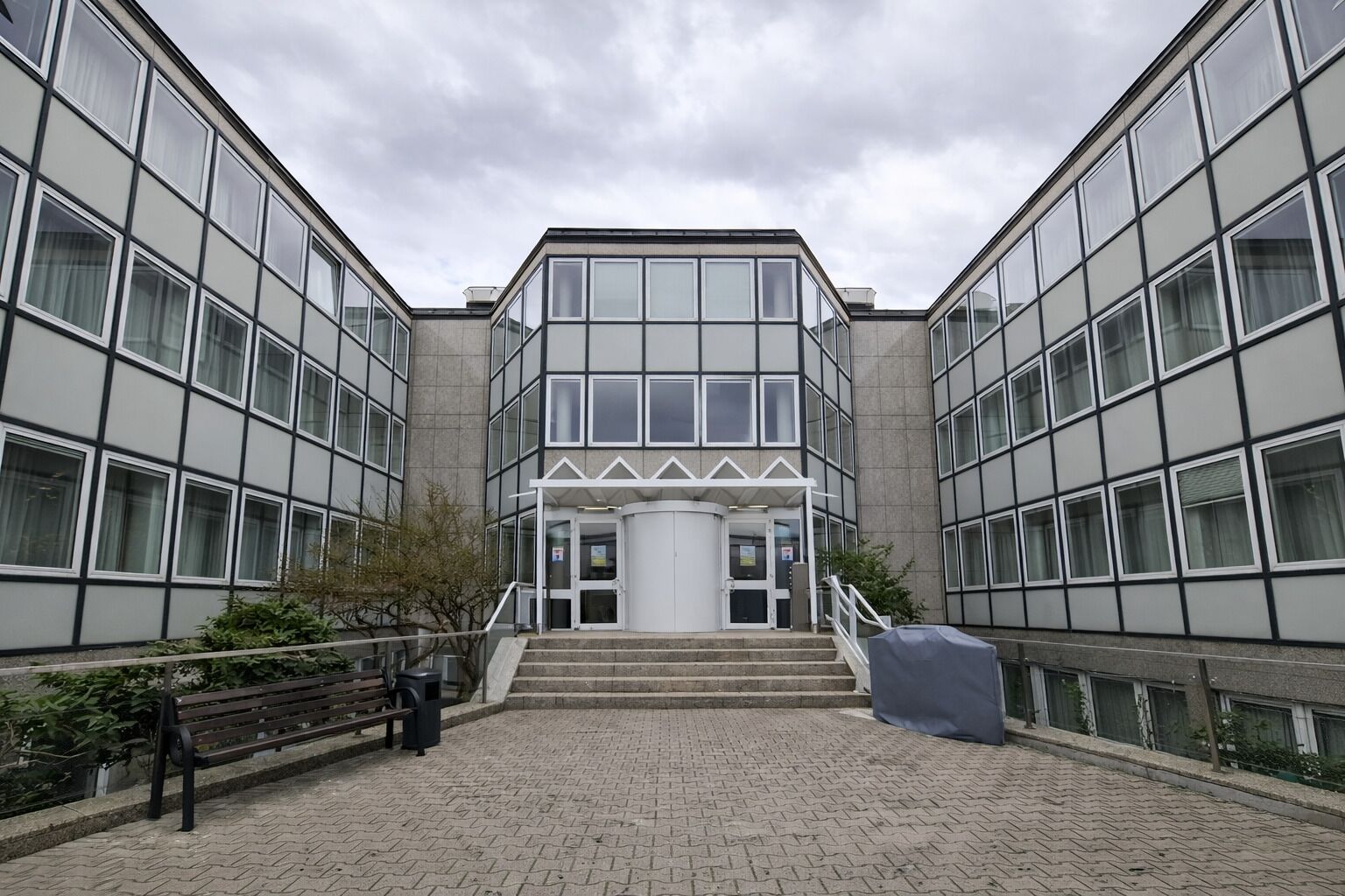 المنشأة من الخارج