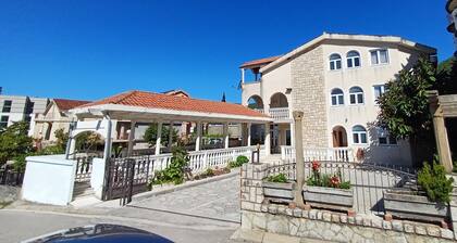 Charming 1-bedroom bed & breakfast for couple in Budva