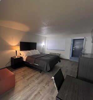 Habitación individual básica | Escritorio 