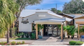 Exterior - 3 /2.5 + outside shower on ceek in walkable Downtown Bonita! (Bonita Springs)