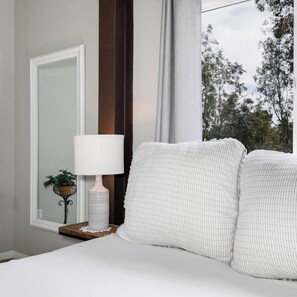 5 chambres, accès Internet, draps fournis