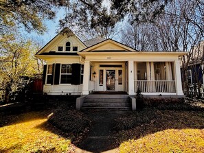 Exterior detail - Midtown Zen Retreat - Meditation Room, Fire Pit & Screened Porch - Sleeps 6 (Memphis)