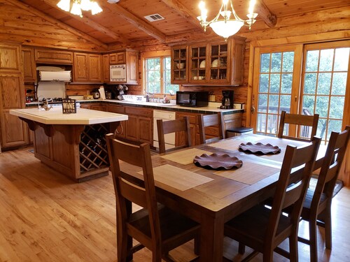 Beautiful Cabin at V5 Vineyards