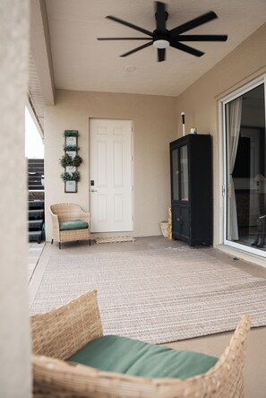 Property grounds - Waterfront Canal Retreat w/ Private Entrance (Port St. Lucie)