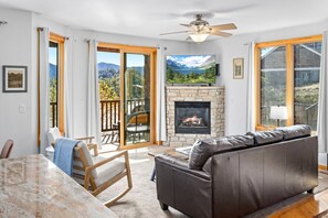 リビング エリア