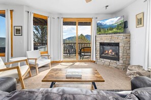 TV, fireplace - Near RMNP|Hot Tub, Fireplace, Scenic Condo (Estes Park)