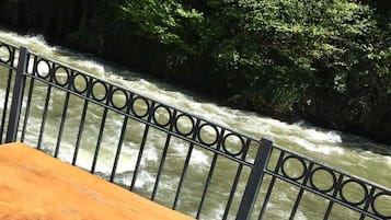 Classic Bungalow, River View | Lake view