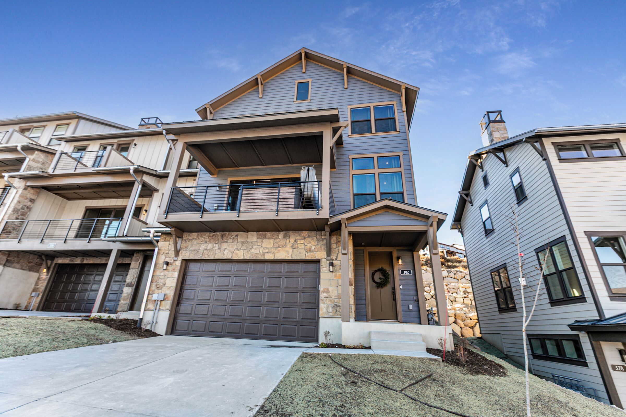 Deluxe Condo, Balcony, Mountain View | Exterior