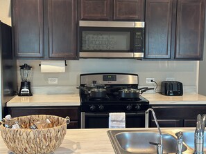 Fridge, microwave, oven, stovetop - Serenity Haven Retreat  (Spring)