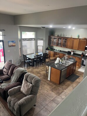 Smart TV - Yuma Oasis with Pool & Spa,Spacious, Family-Friendly, Central Location (Yuma)