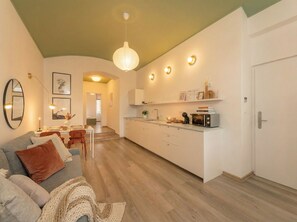 Living area - Emora - Bright Apartment in Prague Center (Hlavní město Praha)