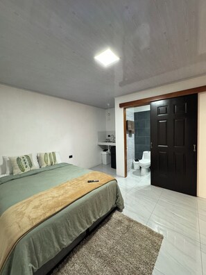 1 quarto, Wi-Fi de cortesia, roupa de cama