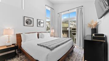 Condo (3 Bedrooms) | Exterior