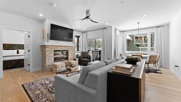 Kondominium (3 Bedrooms) | Bagian depan properti