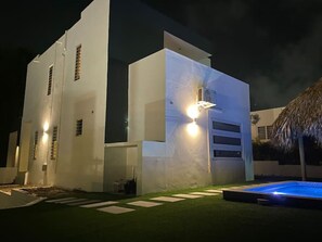 Exterior - Compact villa central to the island (Willemstad)