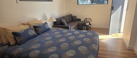 Deluxe Studio Suite, Multiple Beds, Non Smoking, Kitchen