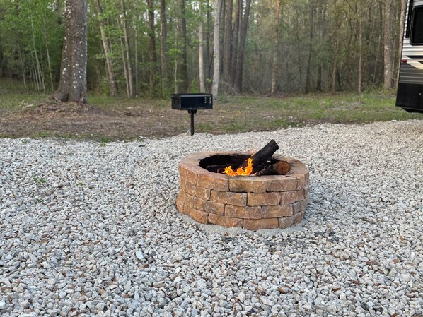 Property grounds - Lovely 3-bedroom recreational vehicle with AC in Brooksville (Brooksville)