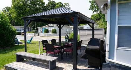Hangout at newly renovated large corner lot Sherkston Shores Resort at lake Erie