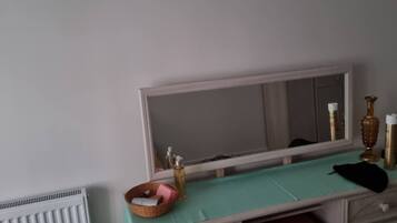 Room, 1 Bedroom, Accessible, Smoking | Interior